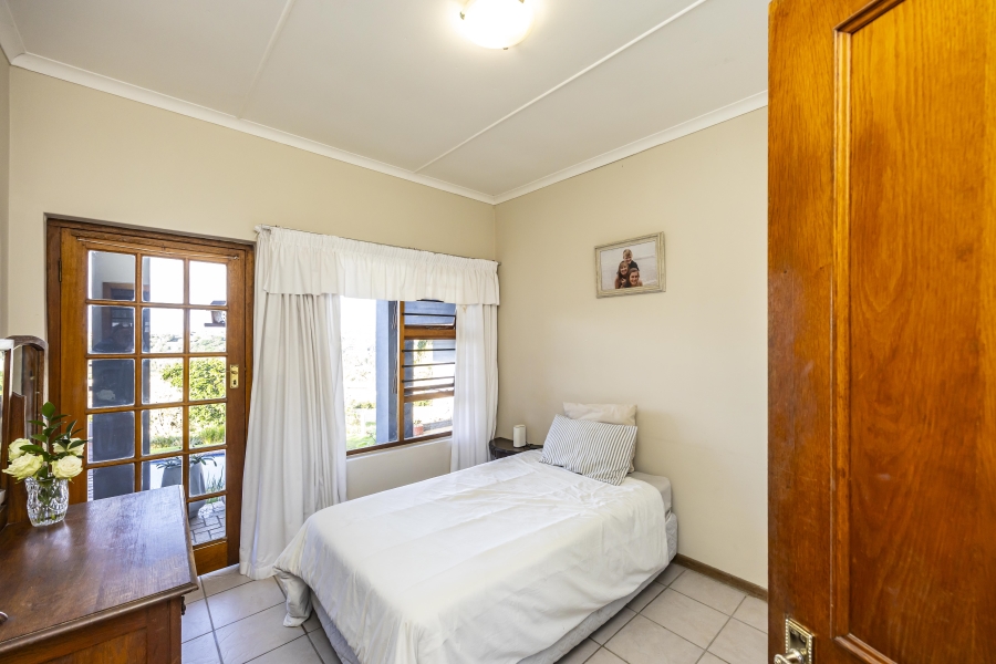 4 Bedroom Property for Sale in Beacon Bay Eastern Cape